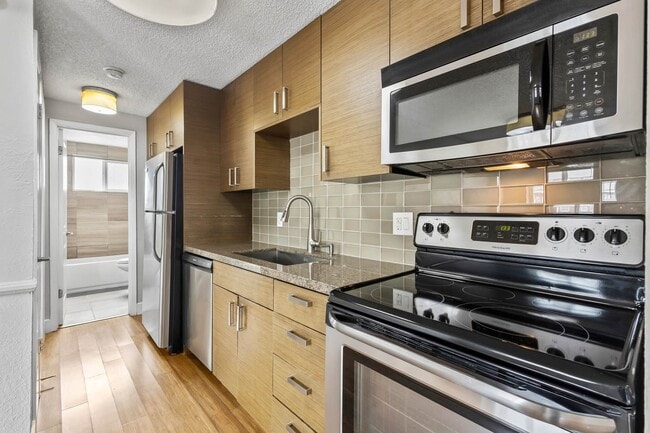 Building Photo - Pearl Apartments