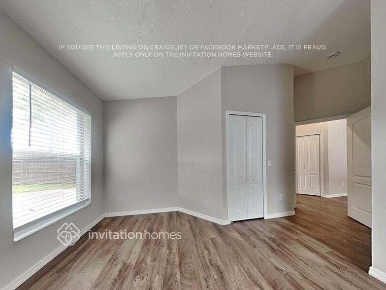 Building Photo - 10624 Navigation Dr