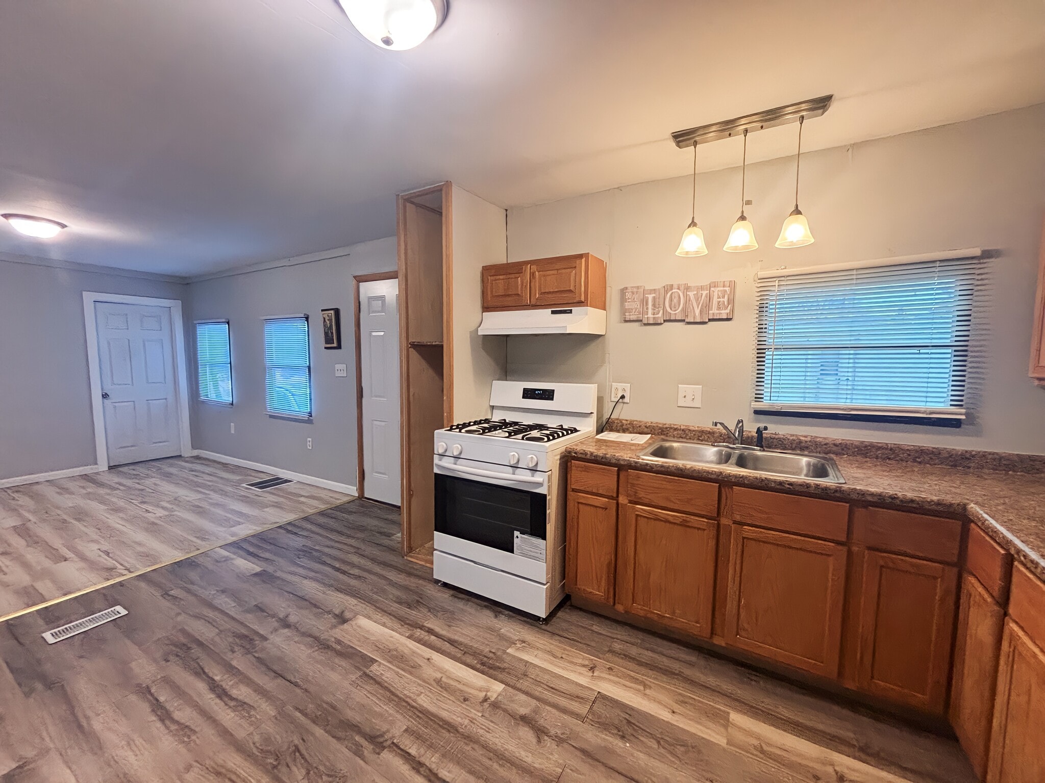 Building Photo - 711 N 19th St