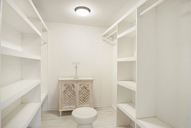 Building Photo - 2400 S Ocean Dr