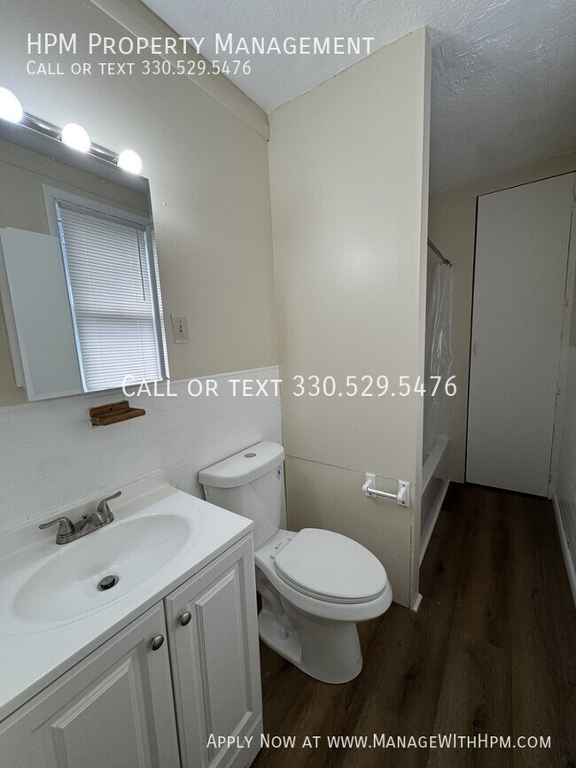 Building Photo - 1380 Garfield Ave SW