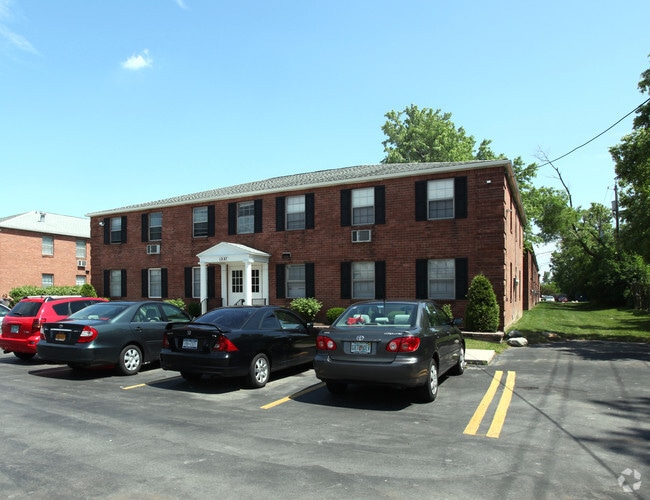 Copley Court Apartments 13351357 Millersport Hwy Buffalo NY 14221