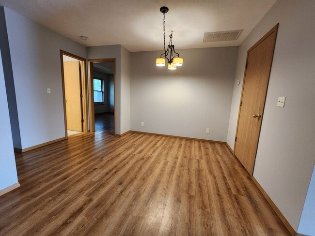 Building Photo - Spacious 2-Bedroom, 2-Bathroom Home AVAILABLE NOW!!