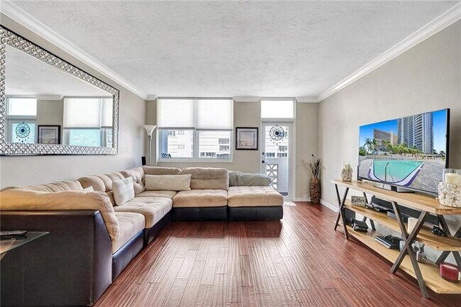 Building Photo - 4250 Galt Ocean Dr