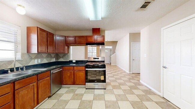 Building Photo - 1724 Boardwalk Ct