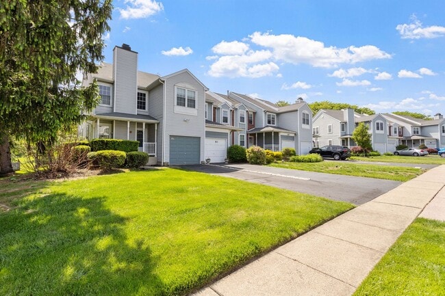 Building Photo - 3 Bd / 2.5 Bth Council Rock Townhome