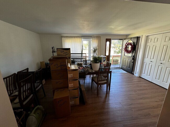 Building Photo - Spacious Brick Ranch, 3-Bedrooms, 2-Baths, Att. Garage- Shelby Township