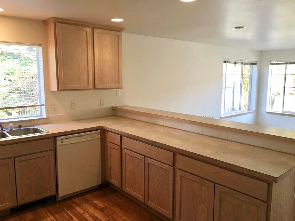 Kitchen - 7543 11th Ave NE #B