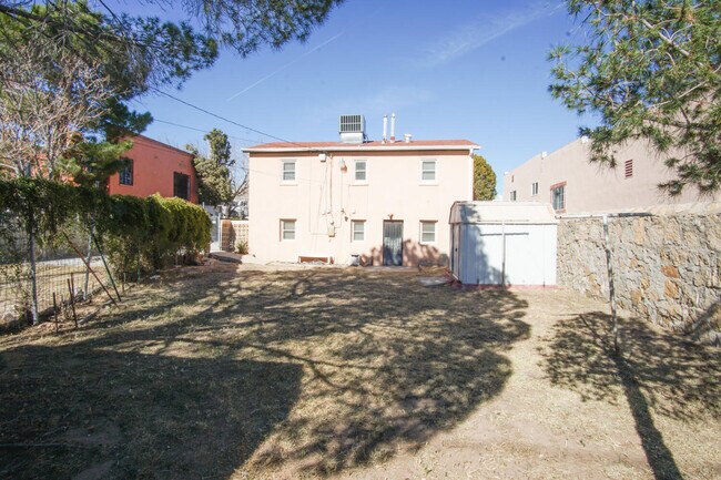Building Photo - 3308 Sacramento Ave