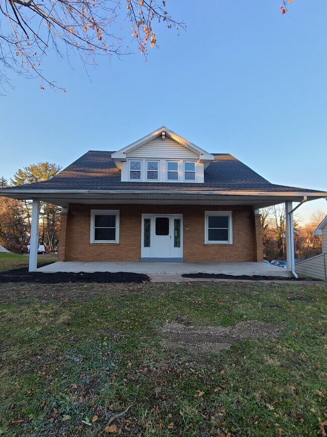 4212 Jonestown Rd 4212 Jonestown Rd Harrisburg PA 17109 Apartment