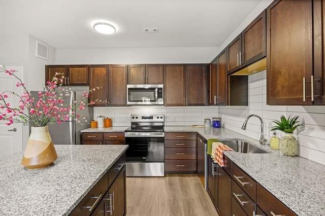 Building Photo - 4835 E Yager Ln