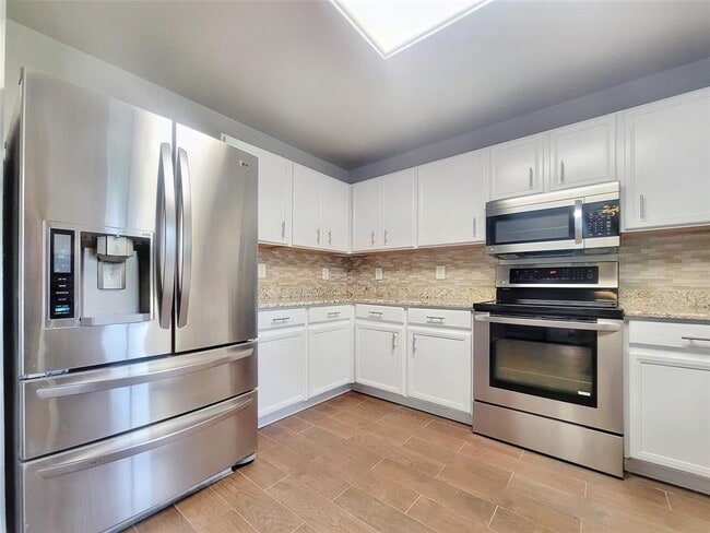 Building Photo - 110 Hays Forest Cove