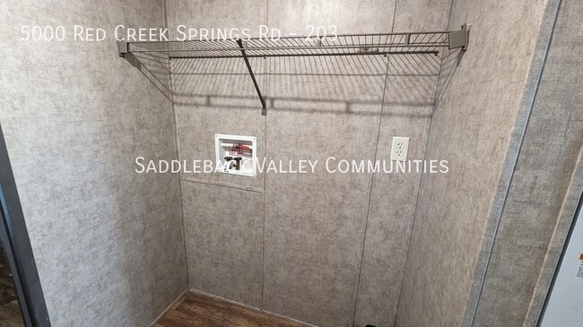 Building Photo - 5000 Red Creek Springs Rd