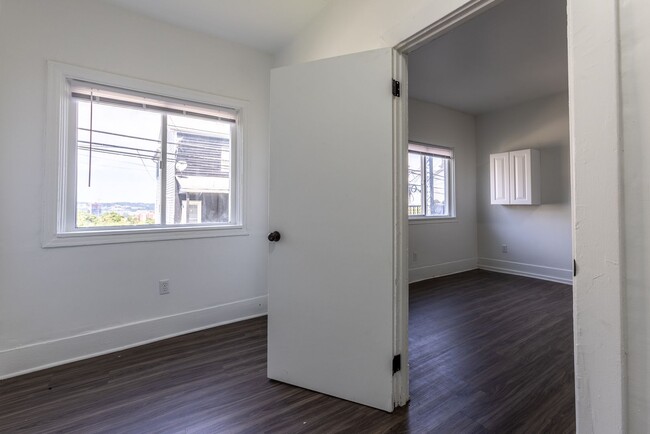 Building Photo - 974 Manton Way