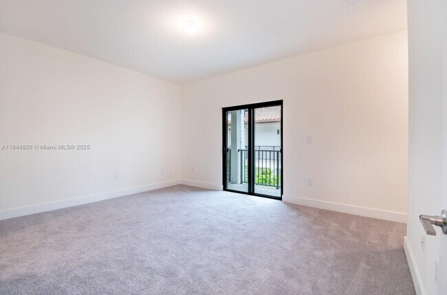 Building Photo - 4769 NW 83rd Pkwy
