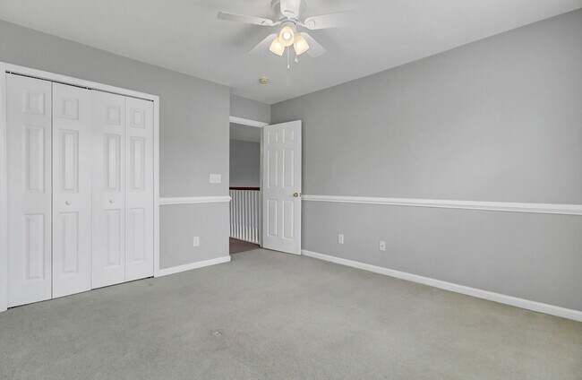 Building Photo - 9160 Maple Grove Dr