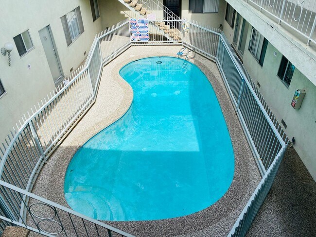 Building Photo - Durango