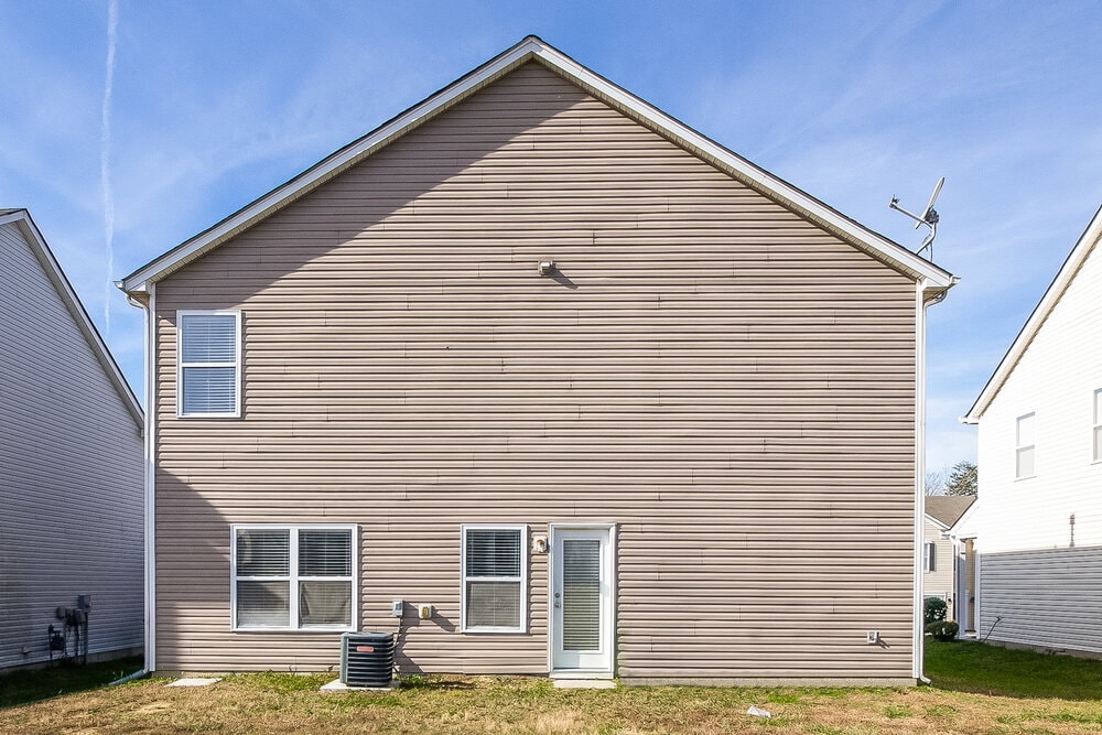 Building Photo - 1733 Larne Cir