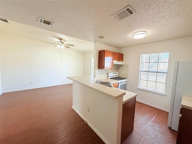 Building Photo - 1213 Ridgemont St