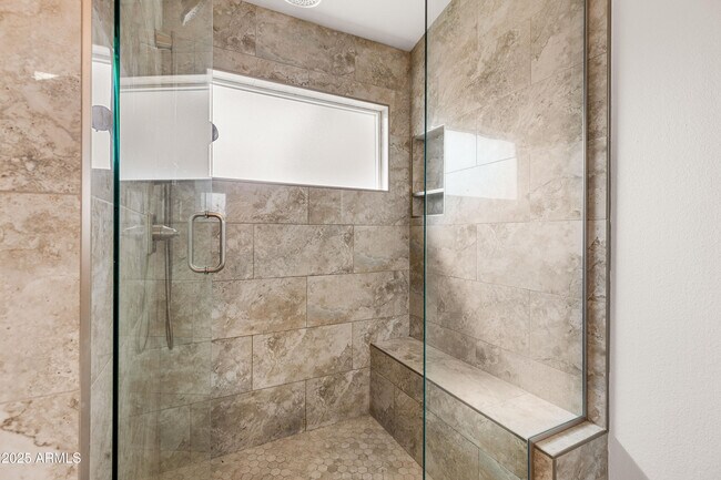 Building Photo - 9009 E Sahuaro Dr