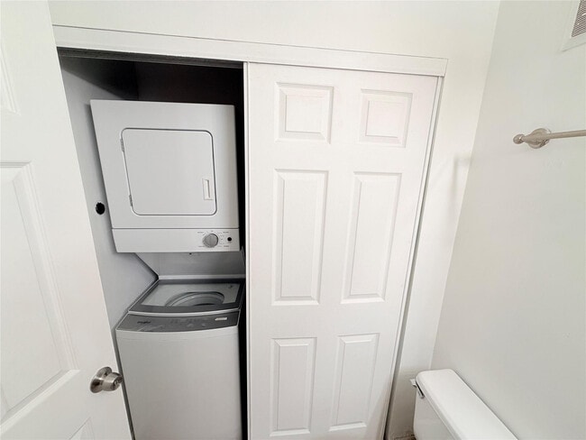 Building Photo - 34 Crossings Cir