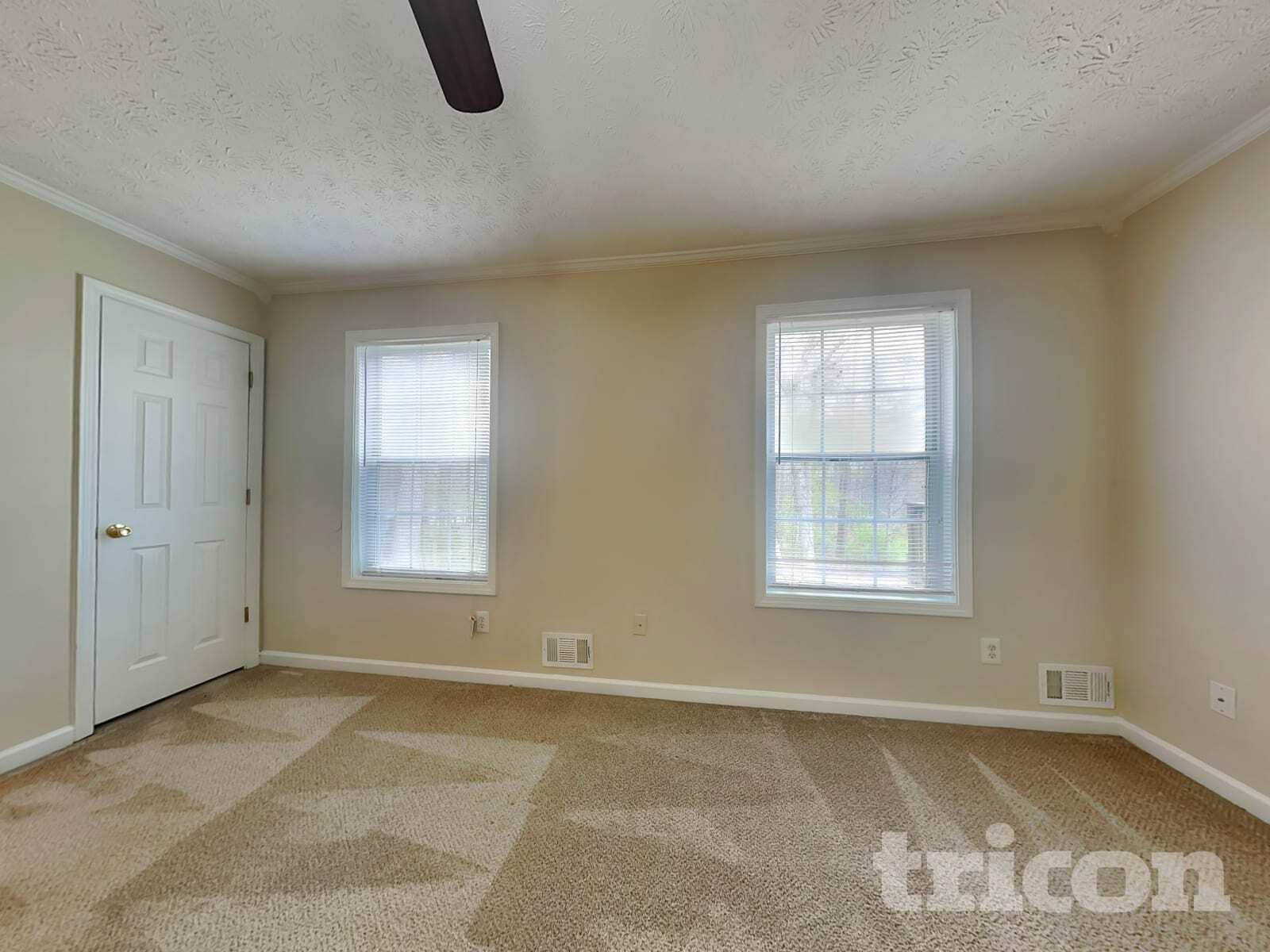 Building Photo - 4408 Lamar Dr