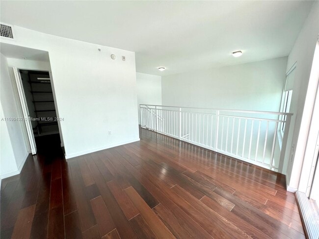 Building Photo - 1650 Brickell Ave