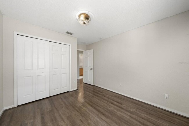 Building Photo - 2962 White Cedar Cir