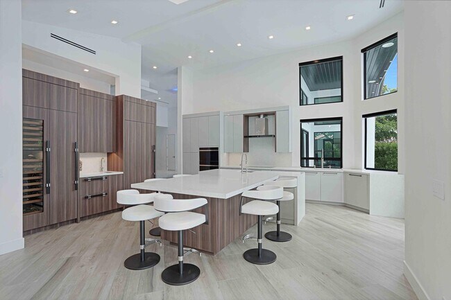 Building Photo - 3012 NW 61st St