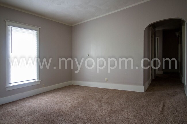 Building Photo - PRINZ 1020 N 32 St