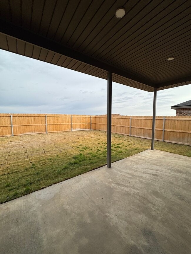 Building Photo - Fabulous Luxury Newer 2025 Build 3/2/2