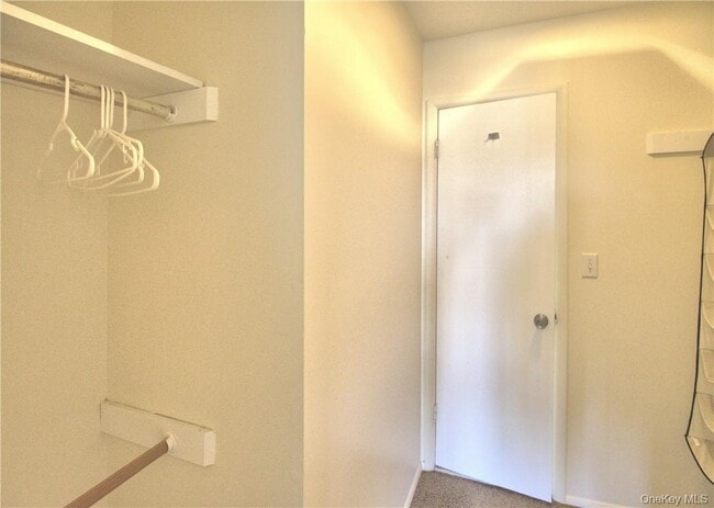 Building Photo - 2507 Whispering Hls