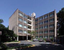 Building Photo - Montgomery Towers