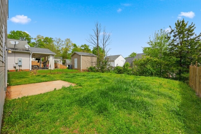 Building Photo - 3911 Hathaway Hills Dr