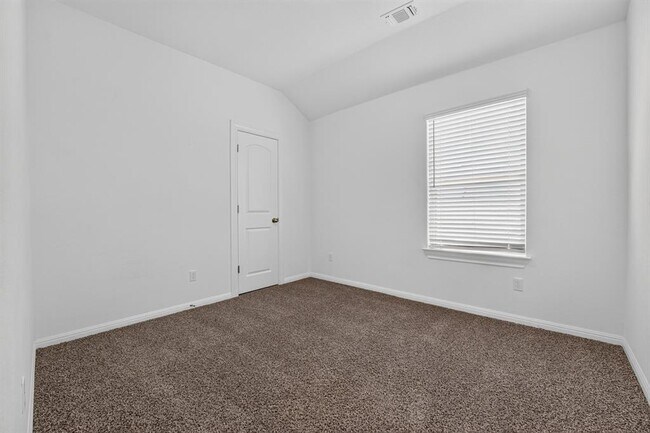 Building Photo - 221 Sand Lily Ln