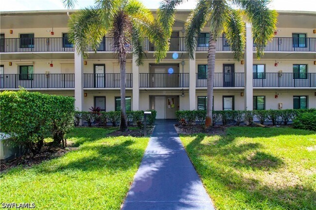 Building Photo - 5767 Deauville Cir