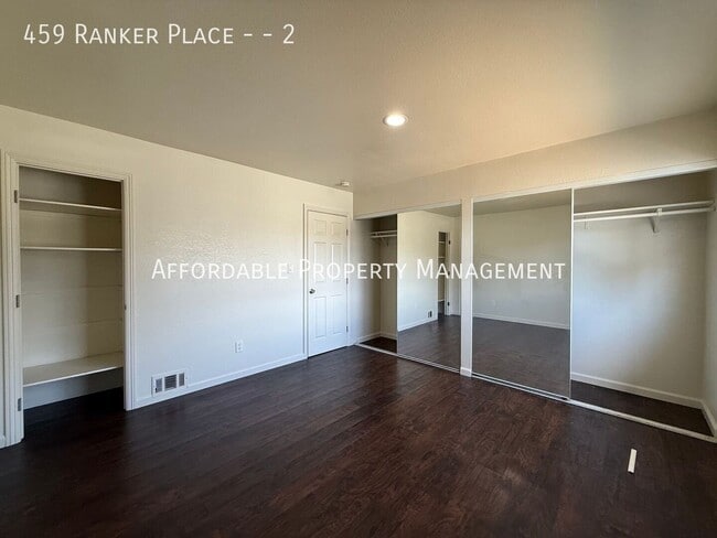 Building Photo - 459 Ranker Pl