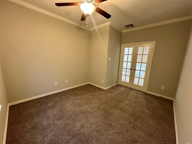 Building Photo - 12102 Cove Harbor Ln
