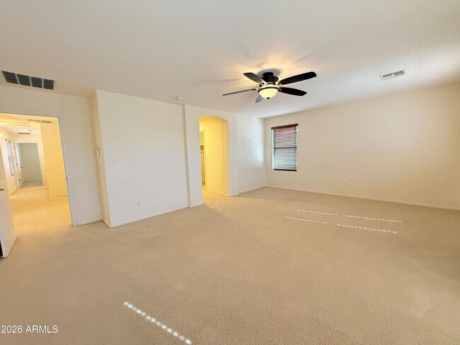 Building Photo - 3663 E Sparrow Pl