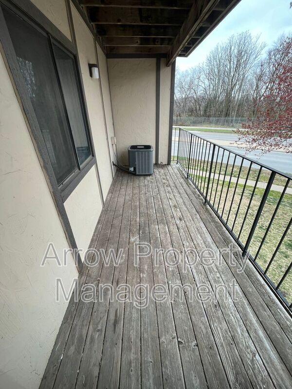 Building Photo - 2340 N 44th St