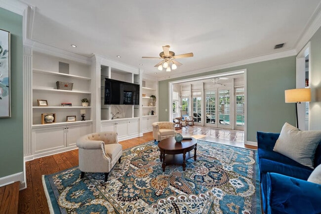Building Photo - 13655 Jonquil Pl
