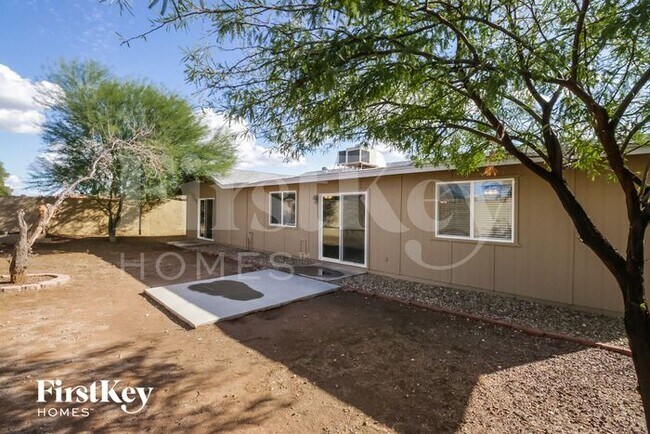 Building Photo - 6426 W Laredo St