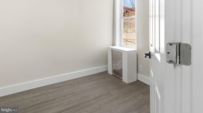 Building Photo - 5981 N 21st St