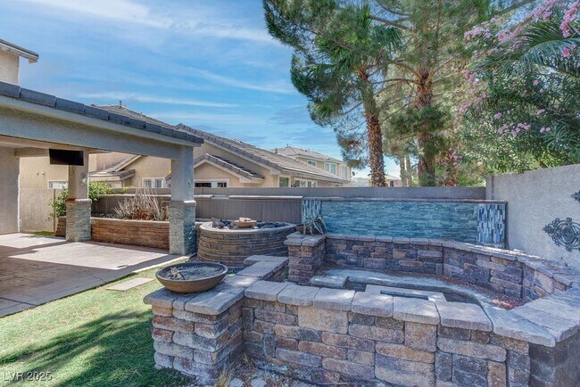 Building Photo - 10381 Walking View Ct