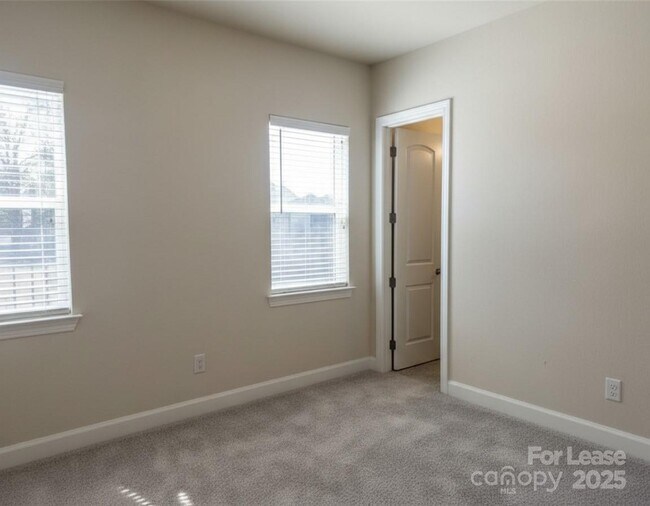 Building Photo - 1057 McAlway Rd