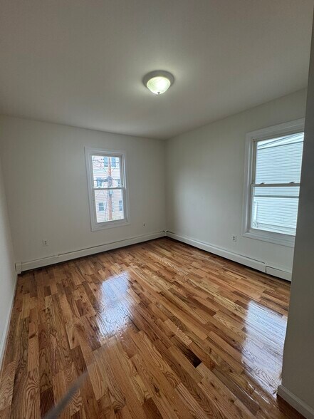 Building Photo - 233 Renner Ave