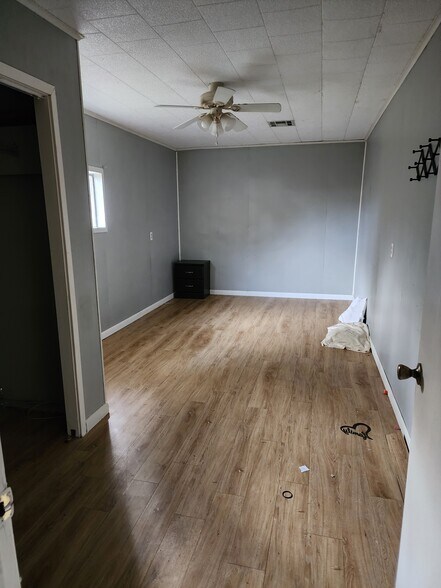 Master bed - 1108 S Crocker St