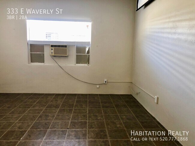 Building Photo - 333 E Waverly St