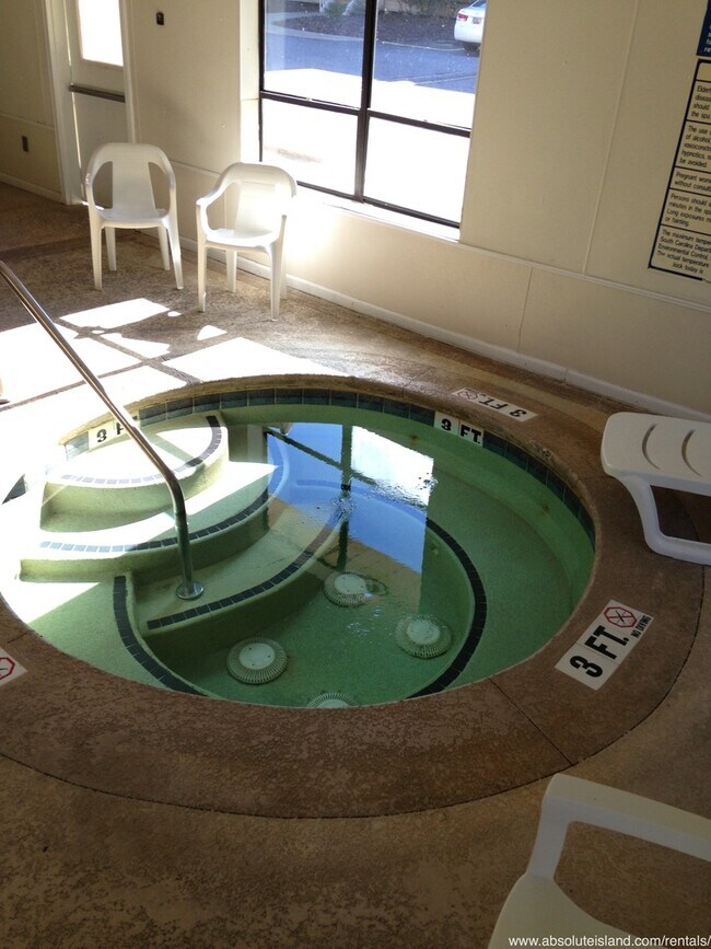 Building Photo - Beach Access, Bike Rides, Coastal Comfort.