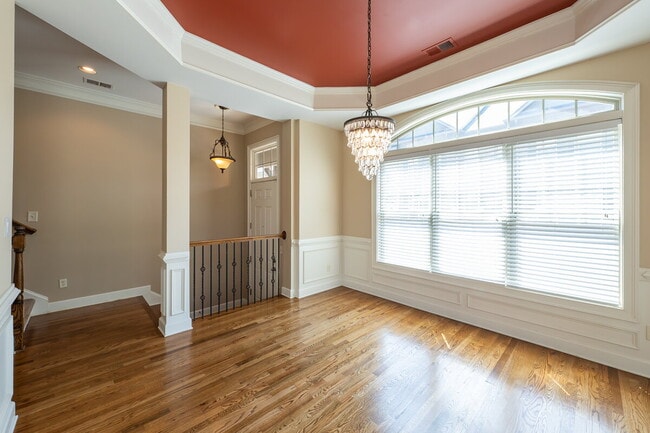 Building Photo - 913 Telfair Close